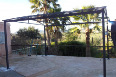 Pergola acero galvanizado en acabado negro desmontable