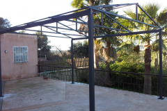 Pergola acero galvanizado en acabado negro desmontable